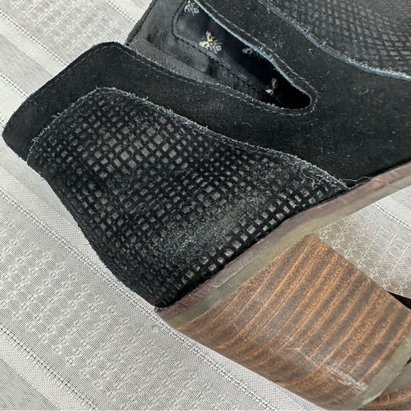 Lucky Brand size 9 Ponic Black Suede Ankle Boots Bootie - Picture 12 of 17